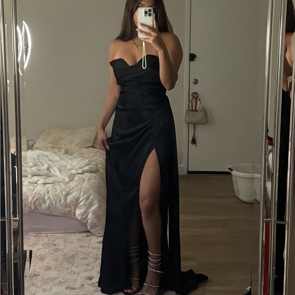 Elegant Black Strapless Gown